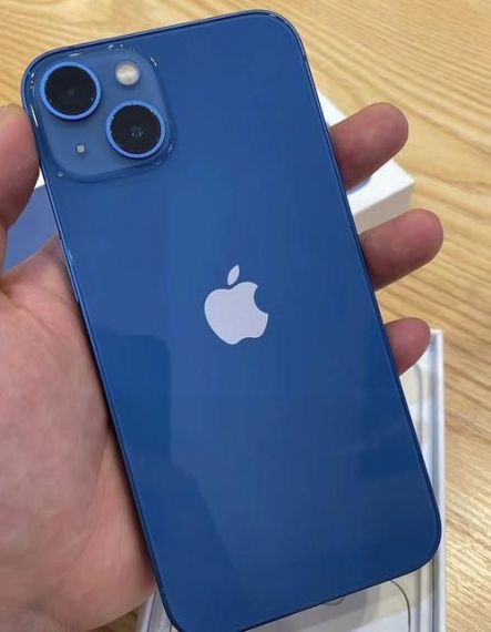 欧美地区上架翻新版iPhone 13系列：享一年保修 价格划算